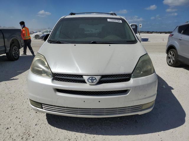 5TDZA22CX4S108362 - 2004 TOYOTA SIENNA XLE WHITE photo 5