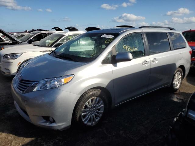 2015 TOYOTA SIENNA XLE, 