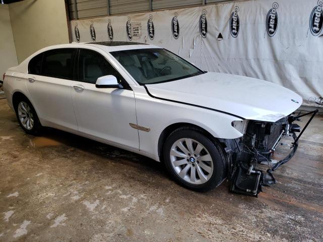 WBAKB83579CY60687 - 2009 BMW 750 LI WHITE photo 4