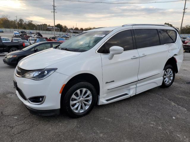 2C4RC1BG0KR537488 - 2019 CHRYSLER PACIFICA TOURING L WHITE photo 1