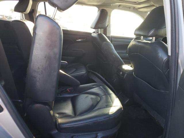 5TDGZRAH2NS539060 - 2022 TOYOTA HIGHLANDER XLE Күміс фото 11