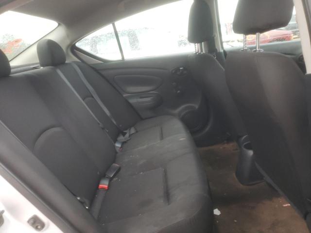 3N1CN7AP6KL869794 - 2019 NISSAN VERSA S SILVER photo 10