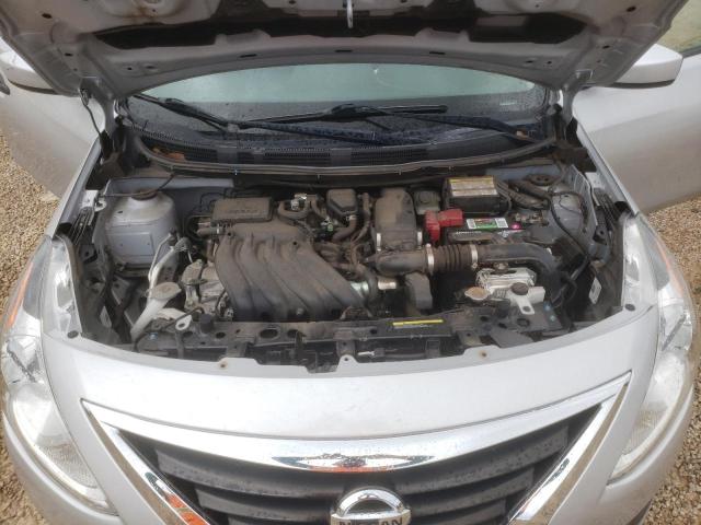 3N1CN7AP6KL869794 - 2019 NISSAN VERSA S SILVER photo 11