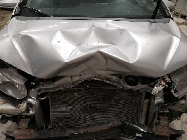 3HGGK5H57FM709084 - 2015 HONDA FIT LX SILVER photo 11