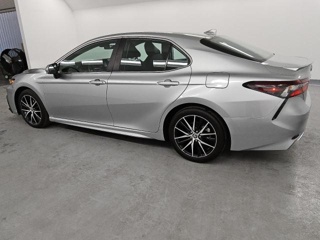 4T1G11AK7RU875658 - 2024 TOYOTA CAMRY SE NIGHT SHADE SILVER photo 2