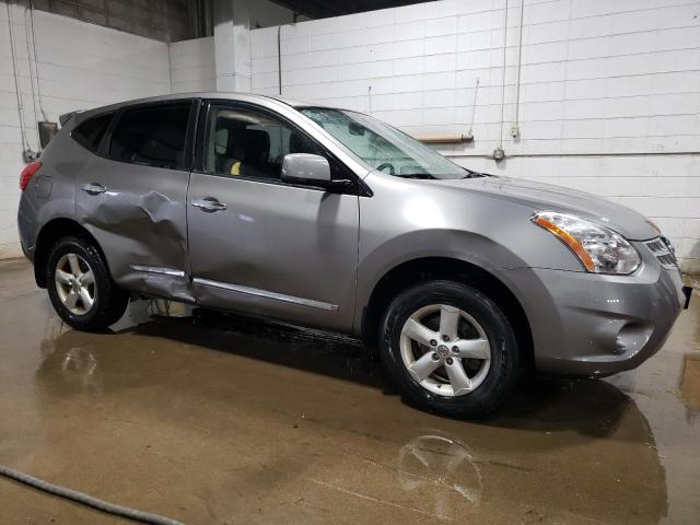 JN8AS5MT7DW015294 - 2013 NISSAN ROGUE S GRAY photo 4