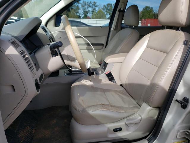 1FMCU03188KA46712 - 2008 FORD ESCAPE XLT BEIGE photo 7