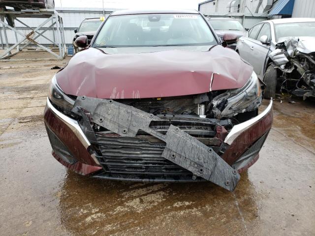 1N4BL4DW0PN305961 - 2023 NISSAN ALTIMA SV BURGUNDY photo 5