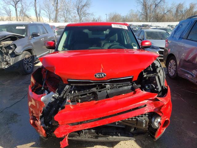 KNDJP3A57J7546024 - 2018 KIA SOUL + RED photo 5