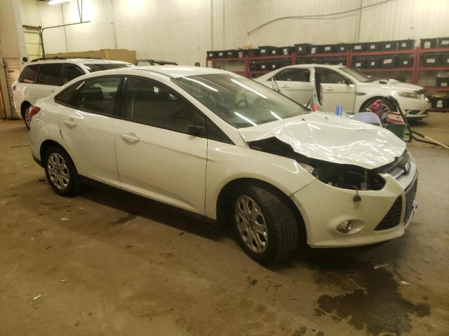 1FAHP3F27CL309417 - 2012 FORD FOCUS SE WHITE photo 4