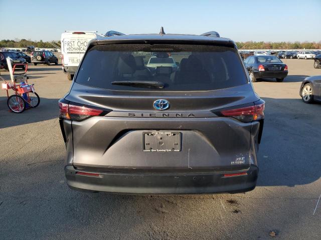 5TDYRKECXNS082153 - 2022 TOYOTA SIENNA XLE GRAY photo 6