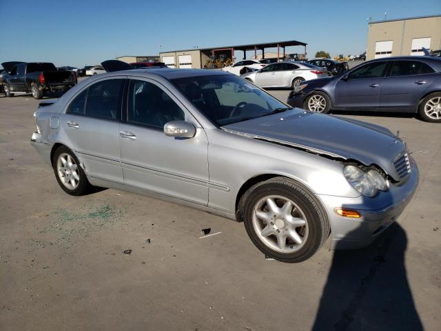 WDBRF64J91F093366 - 2001 MERCEDES-BENZ C 320 SILVER photo 4