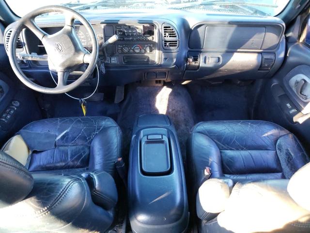 3GNGK26J2XG109707 - 1999 CHEVROLET SUBURBAN K2500 BLUE photo 8