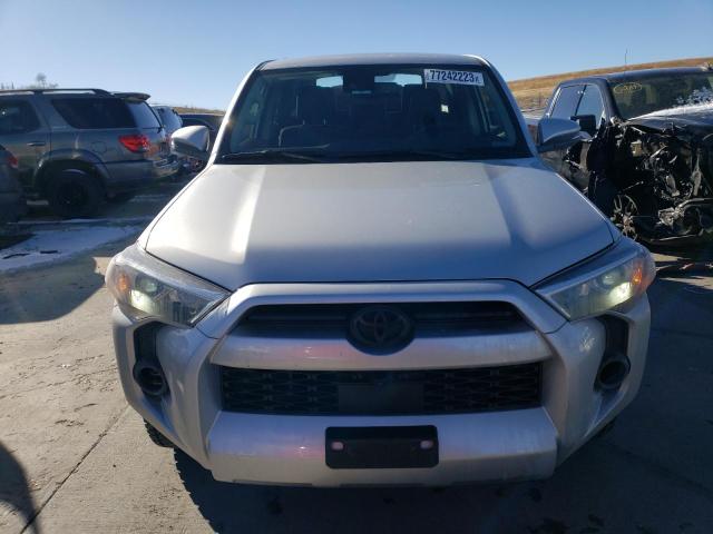 JTENU5JR4N5991424 - 2022 TOYOTA 4RUNNER SR5/SR5 PREMIUM 银色 照片 5