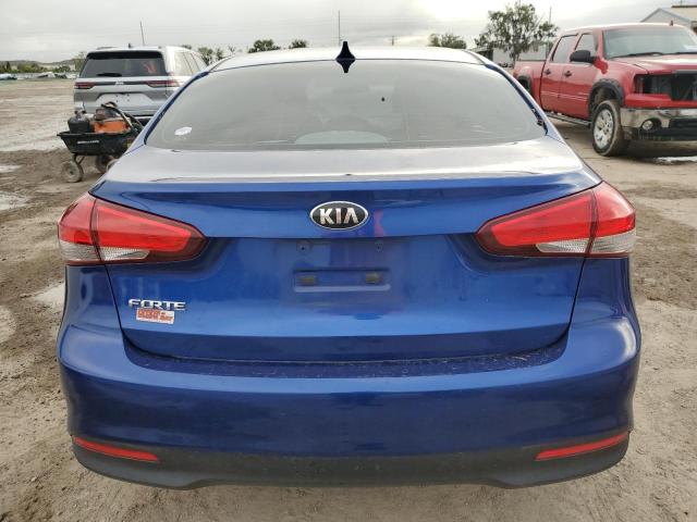 3KPFK4A78HE070582 - 2017 KIA FORTE LX BLUE photo 6