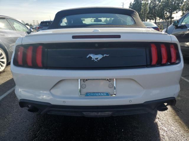 1FATP8UH5L5118985 - 2020 FORD MUSTANG WHITE photo 6