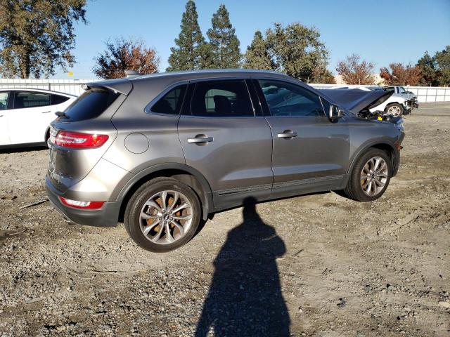 5LMCJ2C99GUJ28250 - 2016 LINCOLN MKC SELECT SILVER photo 3