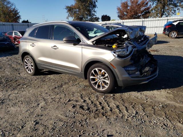 5LMCJ2C99GUJ28250 - 2016 LINCOLN MKC SELECT SILVER photo 4