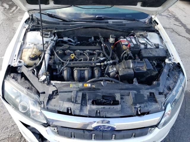 3FAHP0HA4CR151994 - 2012 FORD FUSION SE WHITE photo 11