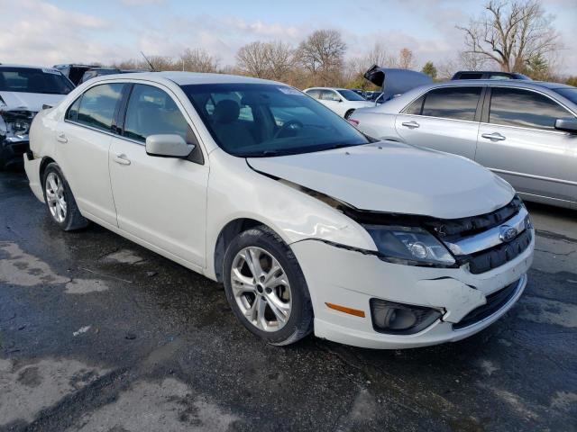 3FAHP0HA4CR151994 - 2012 FORD FUSION SE WHITE photo 4