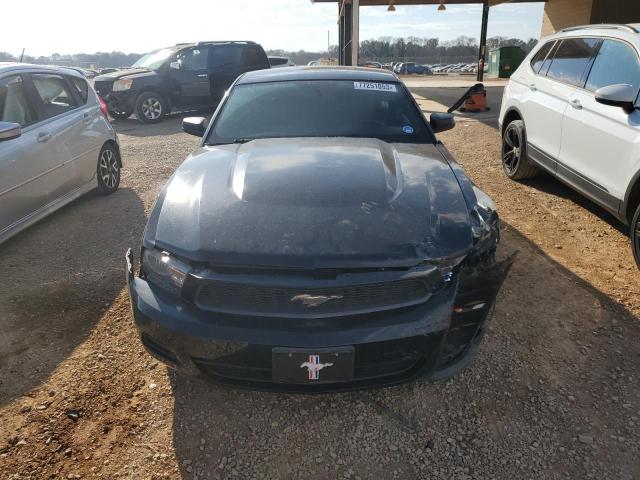 1ZVBP8AM7C5251767 - 2012 FORD MUSTANG BLACK photo 5