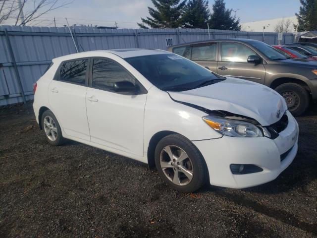 2T1KU4EEXEC128980 - 2014 TOYOTA MATRIX BASE WHITE photo 4