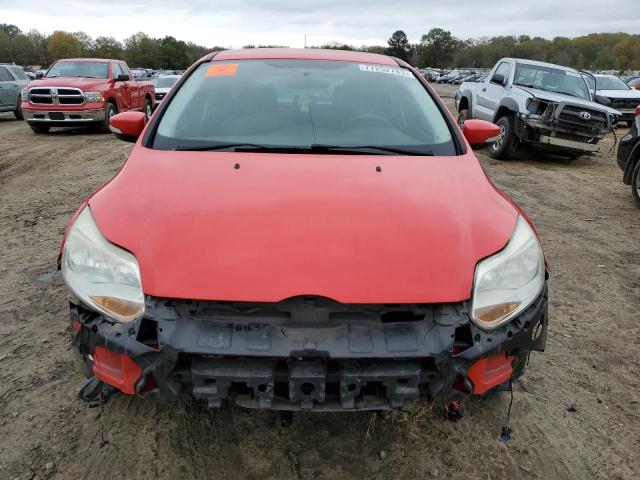 1FADP3K20DL130609 - 2013 FORD FOCUS SE RED photo 5