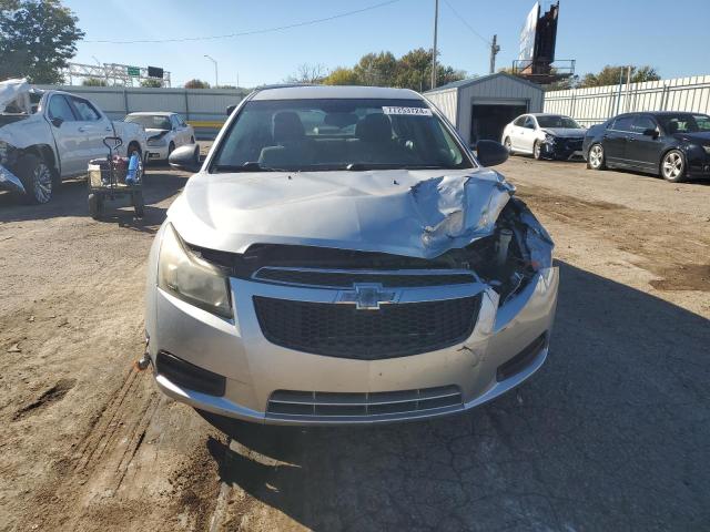 1G1PA5SGXE7246807 - 2014 CHEVROLET CRUZE LS SILVER photo 5