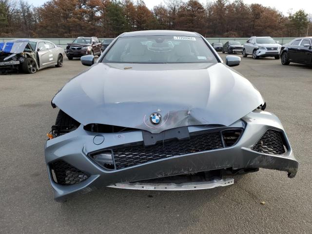 WBAGV4C04NCJ21121 - 2022 BMW 840XI GRAY photo 5