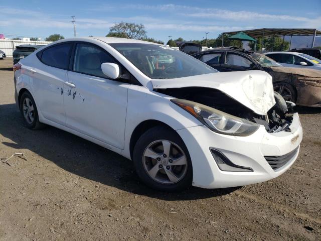 5NPDH4AE0FH596959 - 2015 HYUNDAI ELANTRA SE WHITE photo 4