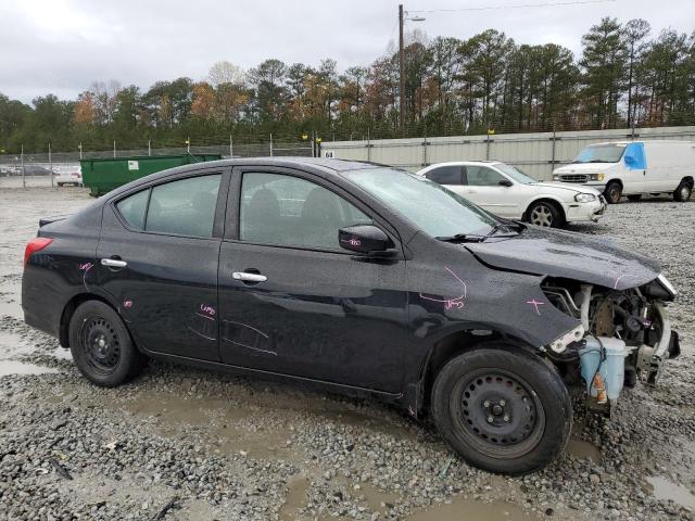 3N1CN7AP8KL830818 - 2019 NISSAN VERSA S BLACK photo 4