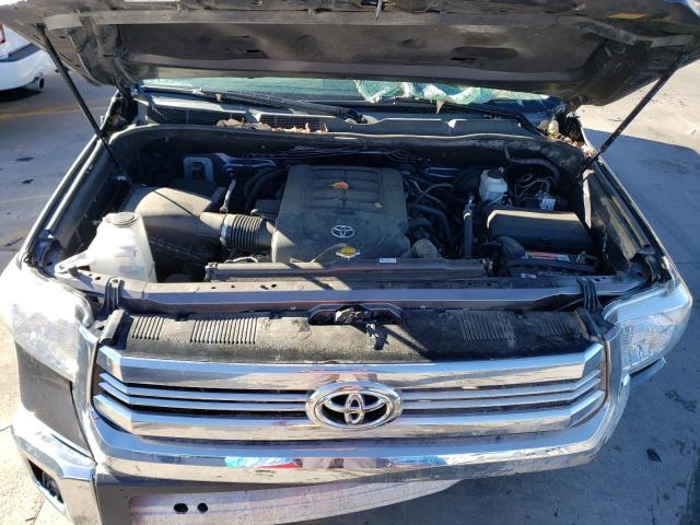 5TFUY5F12HX635022 - 2017 TOYOTA TUNDRA DOUBLE CAB SR/SR5 GRAY photo 11