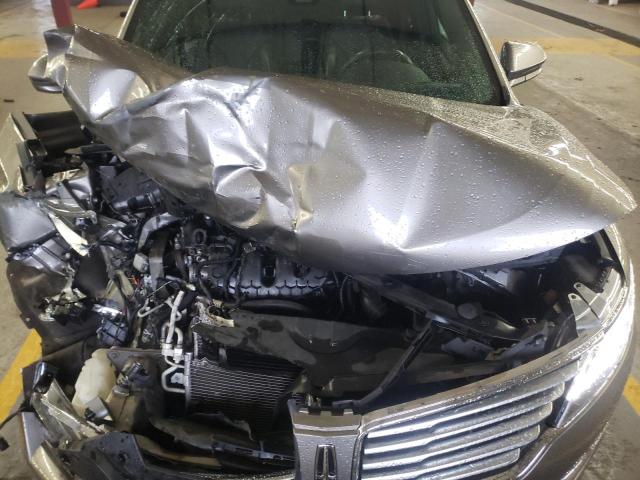 5LMCJ2D98GUJ20431 - 2016 LINCOLN MKC SELECT Արծաթագույն լուսանկար 11