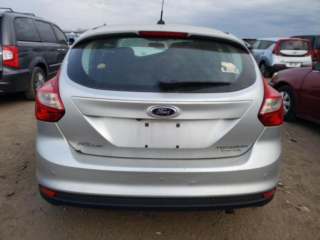 1FADP3N23EL417794 - 2014 FORD FOCUS TITANIUM SILVER photo 6