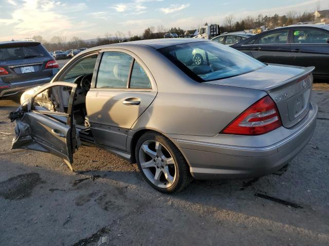 WDBRF52H27E026746 - 2007 MERCEDES-BENZ C 230 SILVER photo 2