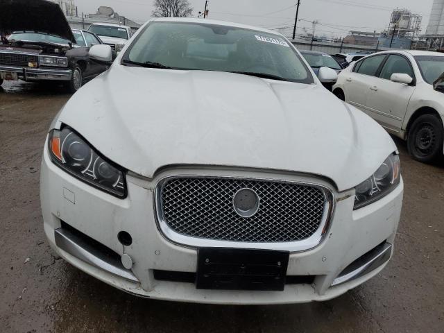 SAJWJ0EF3D8S73768 - 2013 JAGUAR XF WHITE photo 5