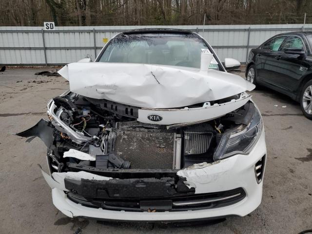 5XXGV4L28GG078622 - 2016 KIA OPTIMA SXL WHITE photo 5