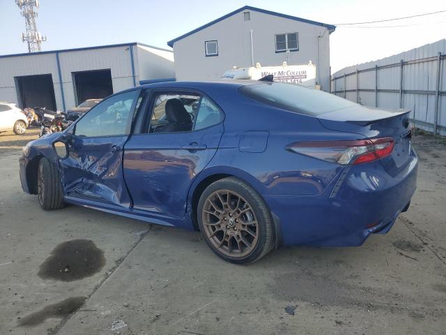 4T1T11BK3PU085834 - 2023 TOYOTA CAMRY SE NIGHT SHADE BLUE photo 2