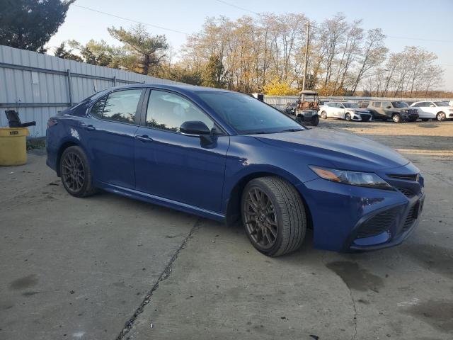 4T1T11BK3PU085834 - 2023 TOYOTA CAMRY SE NIGHT SHADE BLUE photo 4