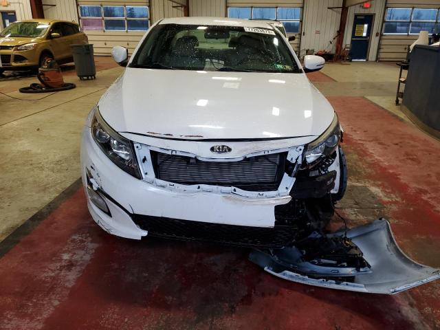 5XXGM4A70FG460403 - 2015 KIA OPTIMA LX WHITE photo 5