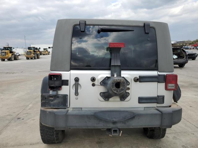 1J4FA24178L653919 - 2008 JEEP WRANGLER X SILVER photo 6