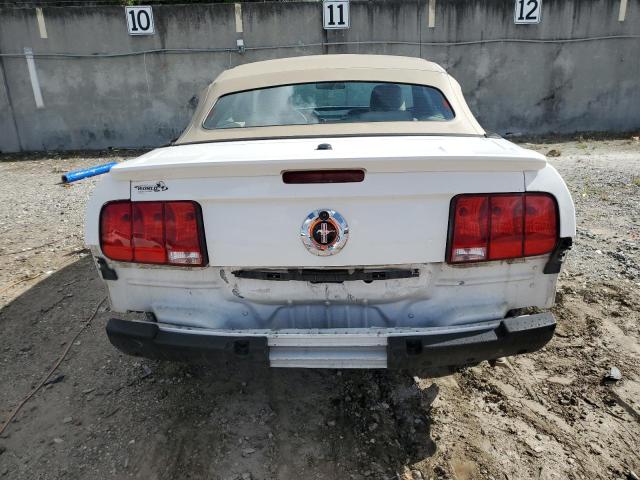 1ZVHT84N995132461 - 2009 FORD MUSTANG WHITE photo 6