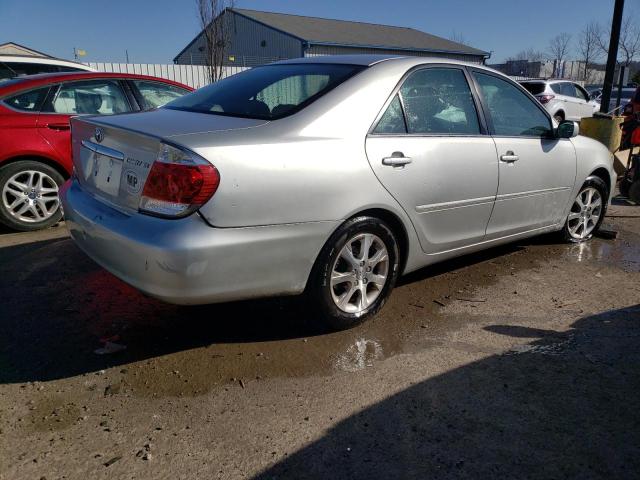 4T1BE32K45U017843 - 2005 TOYOTA CAMRY LE SILVER photo 3