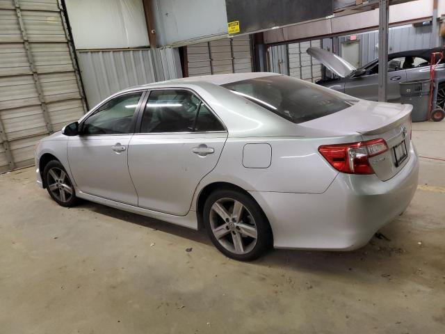 4T1BF1FK0CU123182 - 2012 TOYOTA CAMRY BASE SILVER photo 2