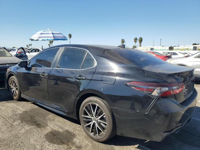 4T1G11AK8PU818057 - 2023 TOYOTA CAMRY SE NIGHT SHADE BLACK photo 2