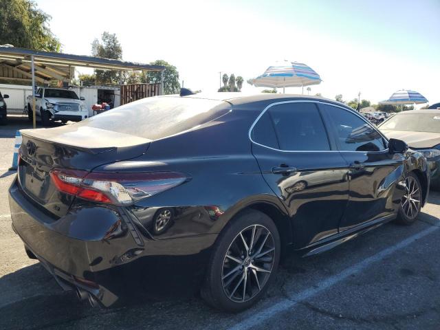 4T1G11AK8PU818057 - 2023 TOYOTA CAMRY SE NIGHT SHADE BLACK photo 3