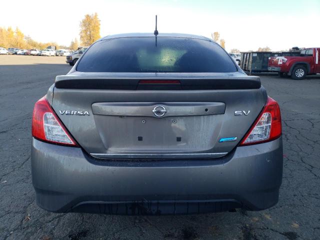 3N1CN7AP3FL879480 - 2015 NISSAN VERSA S GRAY photo 6