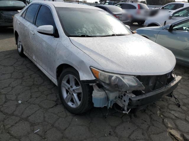 4T1BF1FK1CU542996 - 2012 TOYOTA CAMRY BASE WHITE photo 4