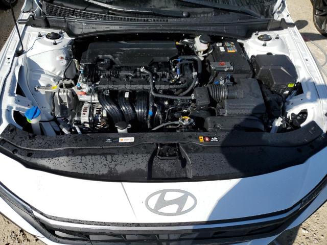 KMHLL4DG1RU803128 - 2024 HYUNDAI ELANTRA SE WHITE photo 11