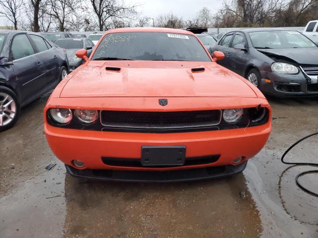 2B3LJ74W88H301898 - 2008 DODGE CHALLENGER SRT-8 ORANGE photo 5